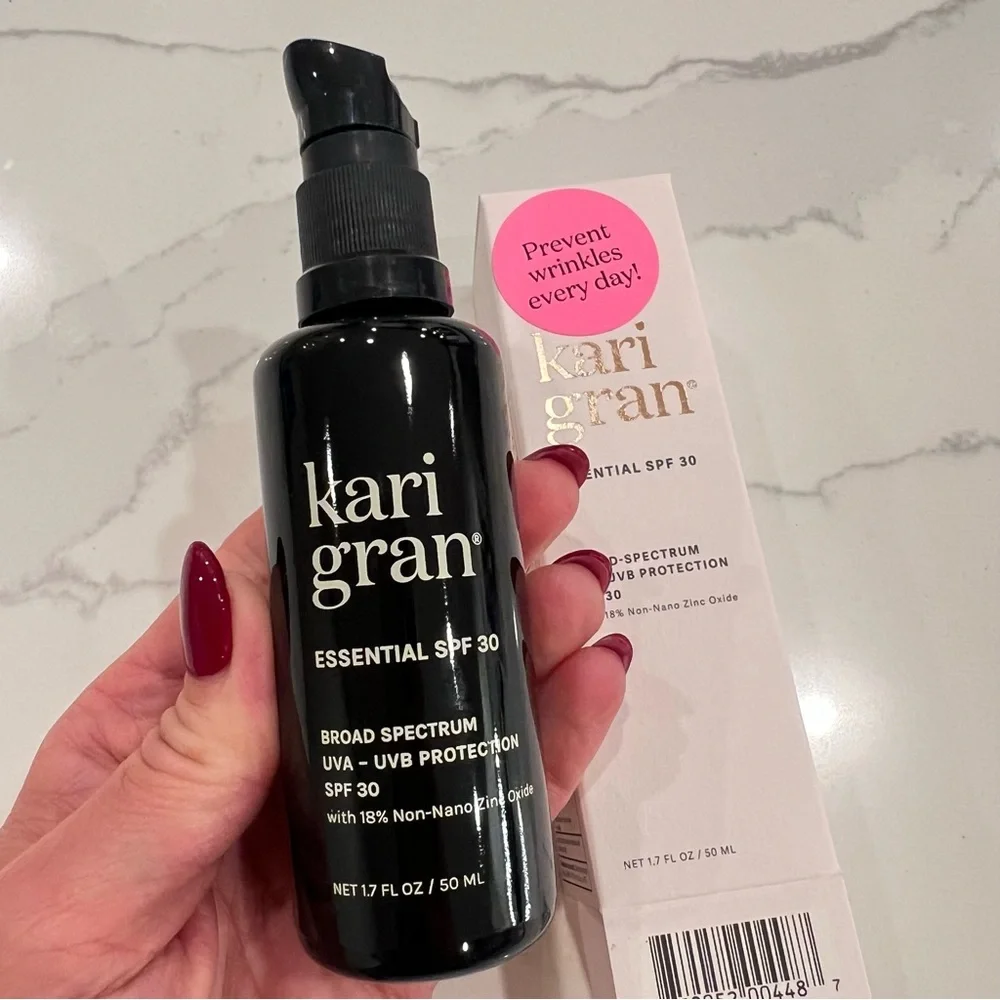 Kari Gran‎ Essential SPF 30 - Picture 2 of 8